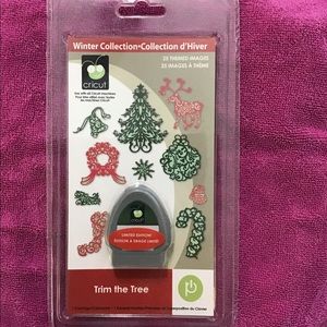 NEW Cricut  Christmas cartridge !